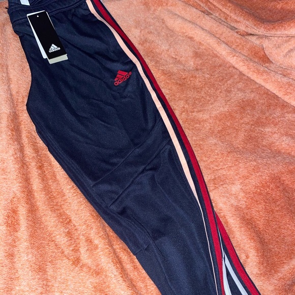 Navy Blue With Light Pink & Red - Picture 2 of 2